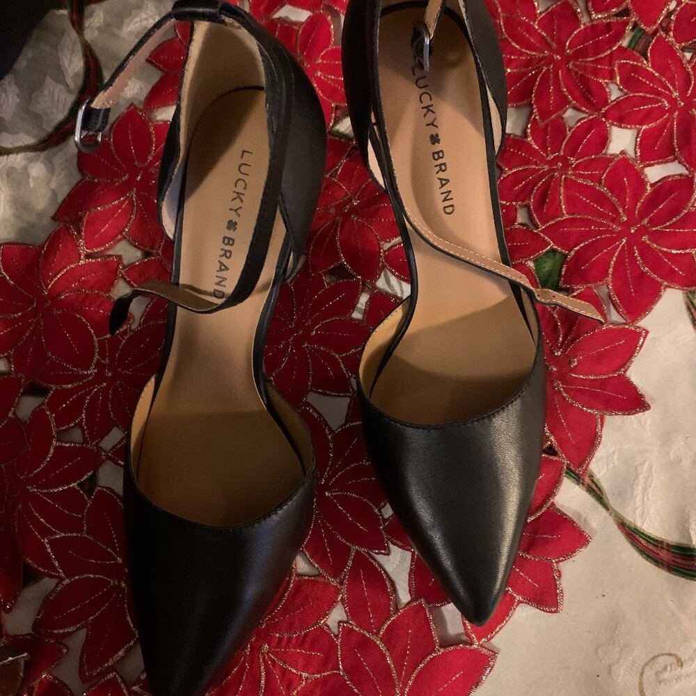 Lucky Brand Heel Size 10 - Brand New